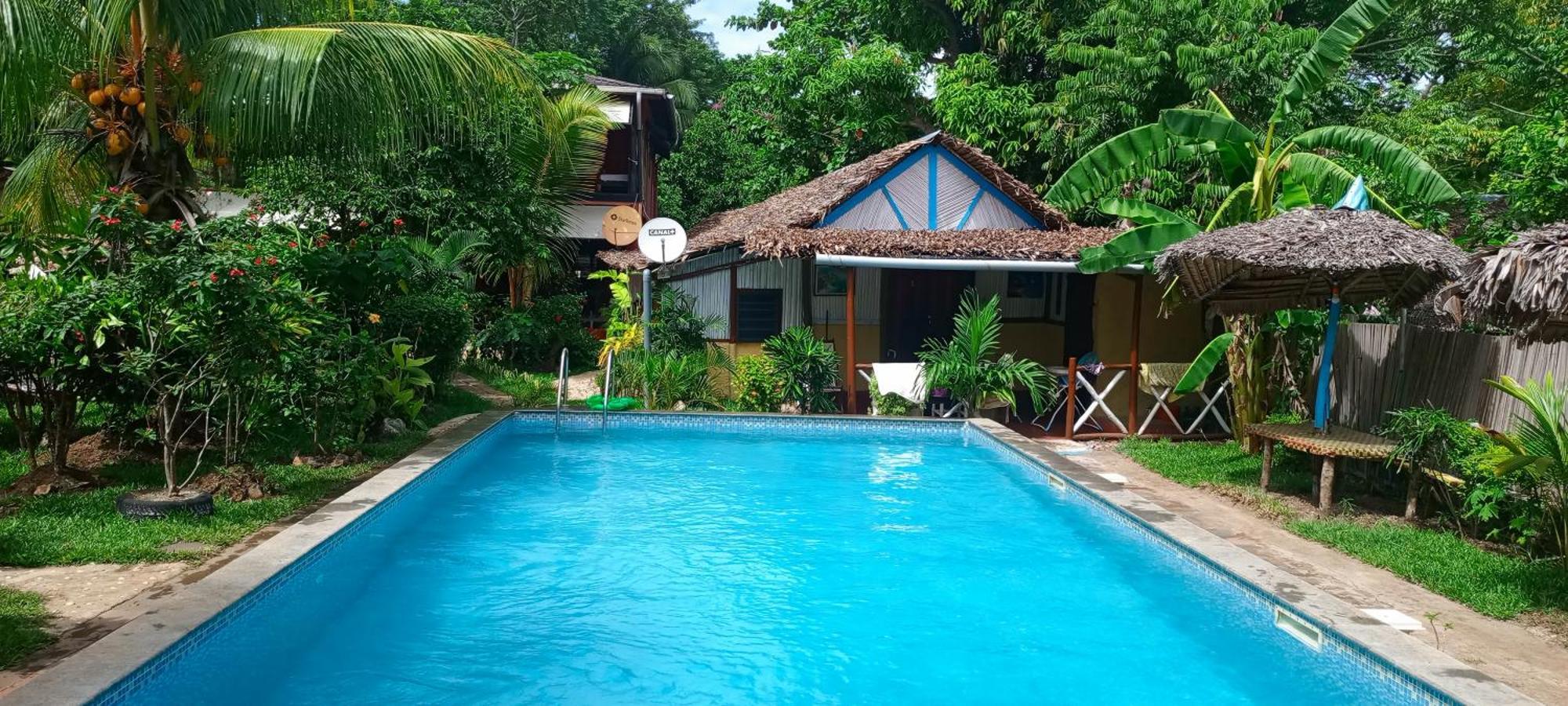 Hotel Piscine Bimoko à Nosy-Be Extérieur photo