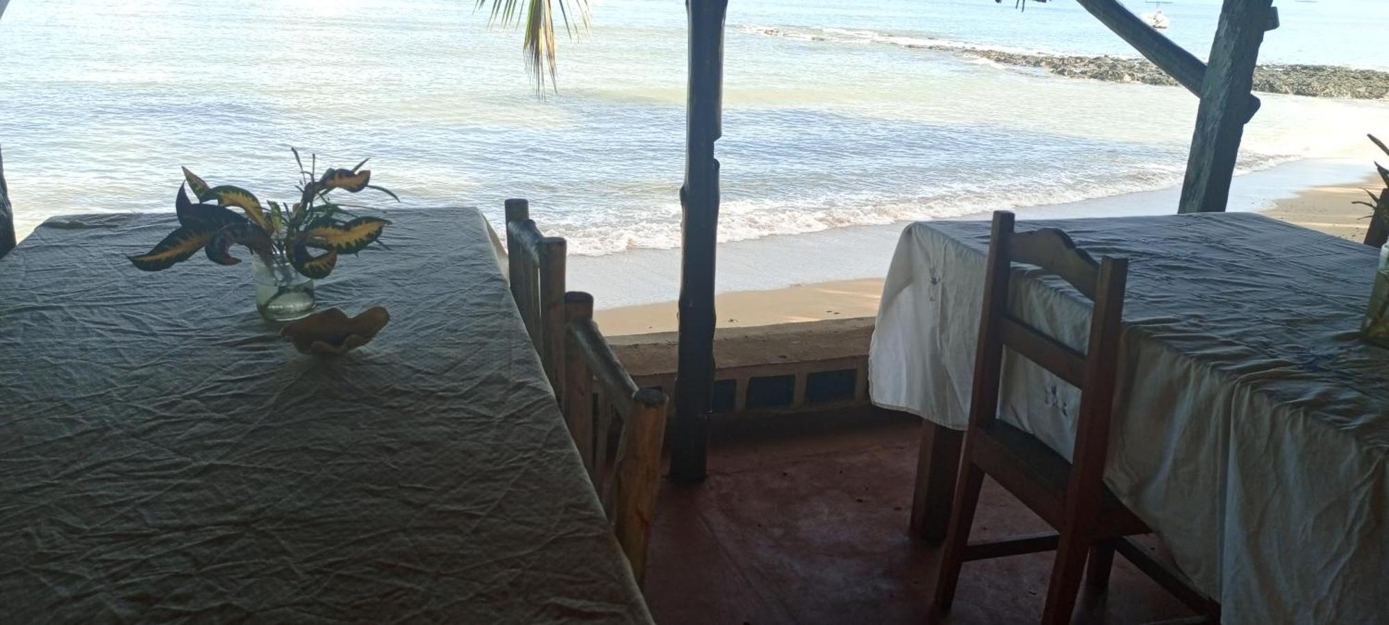 Hotel Piscine Bimoko à Nosy-Be Extérieur photo