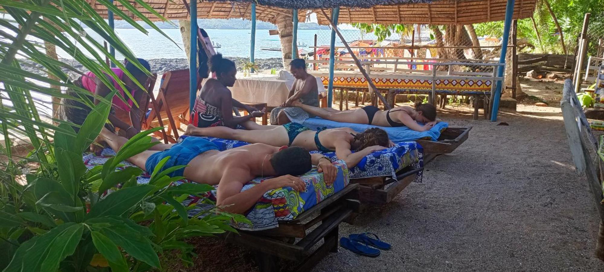 Hotel Piscine Bimoko à Nosy-Be Extérieur photo