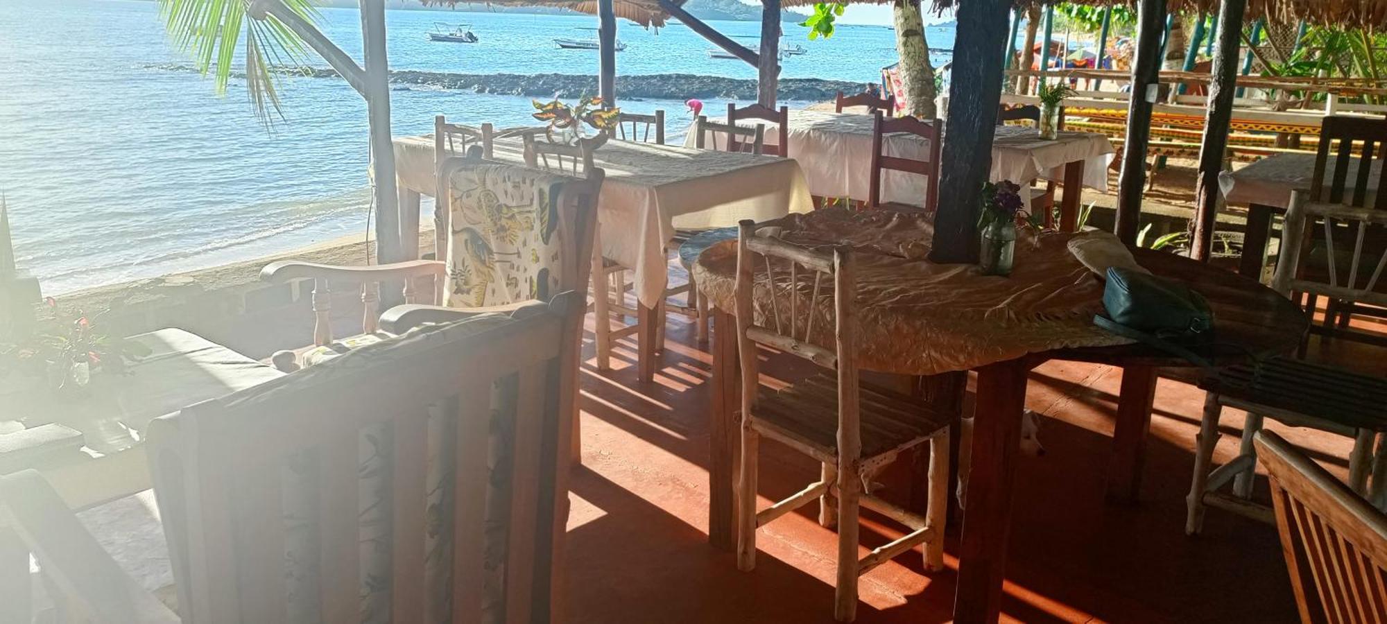 Hotel Piscine Bimoko à Nosy-Be Extérieur photo