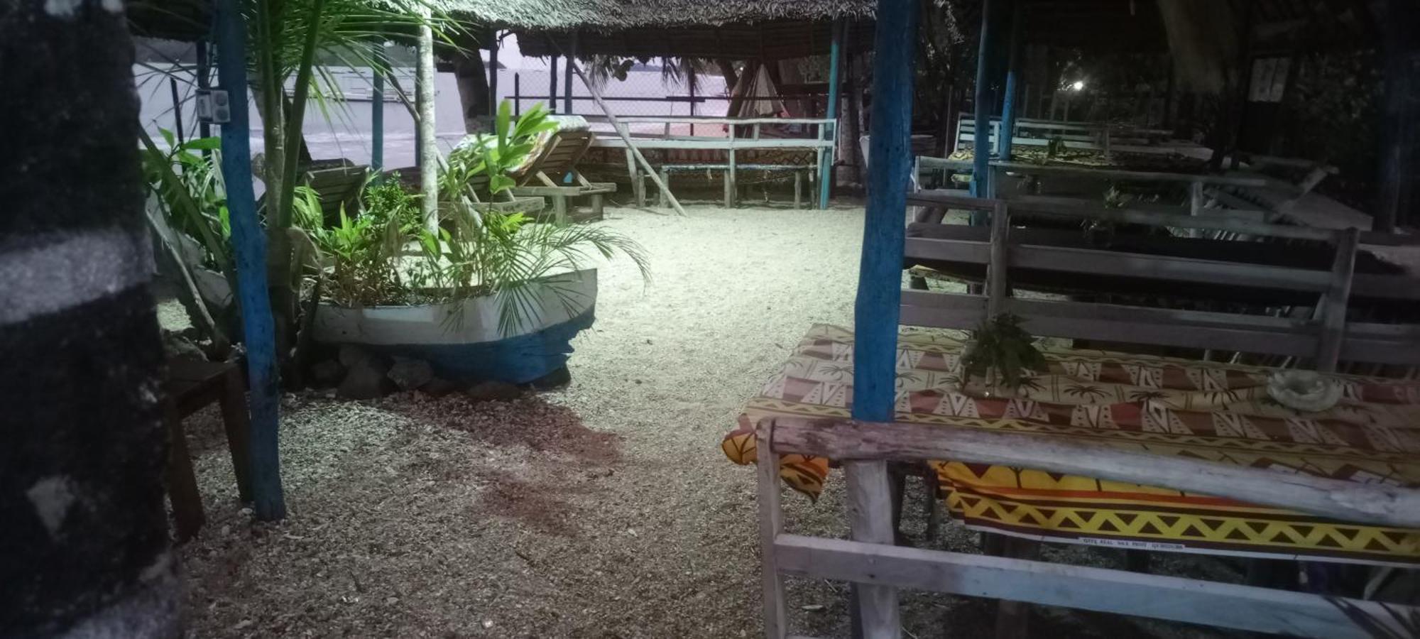Hotel Piscine Bimoko à Nosy-Be Extérieur photo