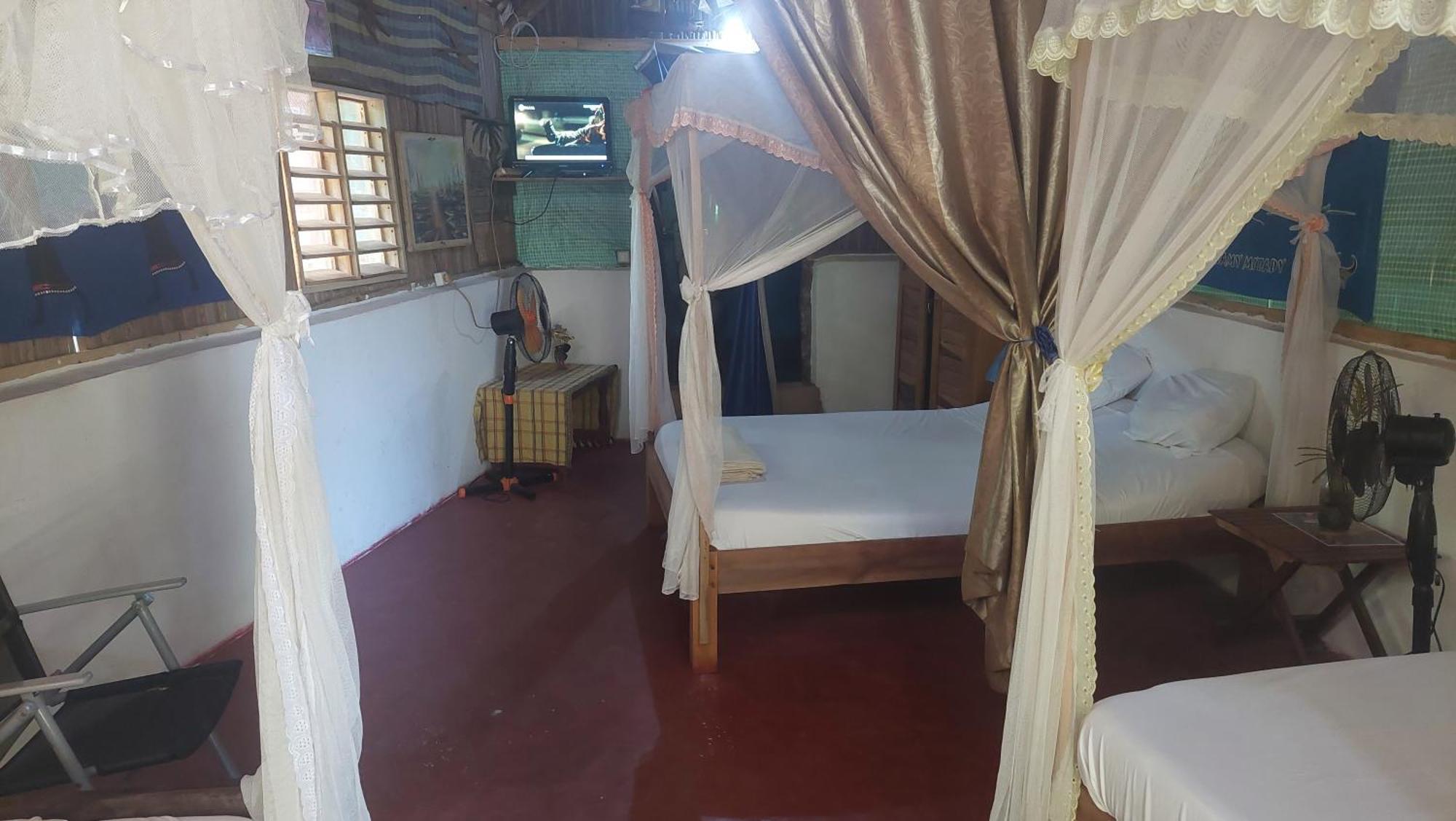 Hotel Piscine Bimoko à Nosy-Be Extérieur photo
